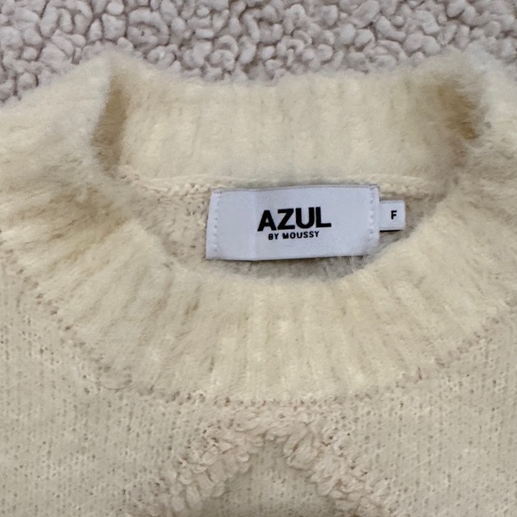 Zara Cream Diamond Pattern Sweater - Picture 2 of 3